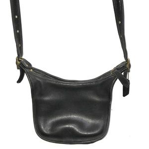 Vintage Coach crossbody bag